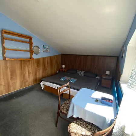 Skitour Bed & Breakfast 2*