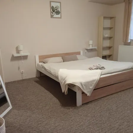 Skitour Bed & Breakfast 2*