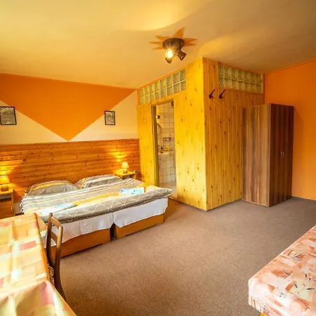 Skitour Bed & Breakfast 2*