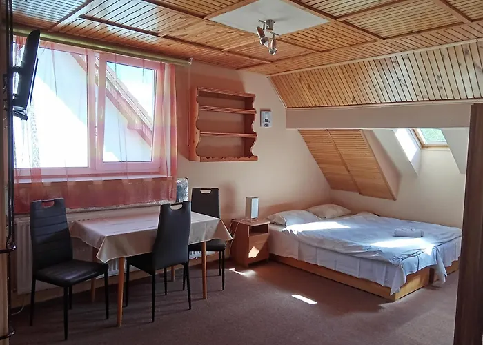 Skitour فندق مبيت وإفطار